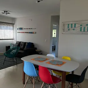 Apartamento Maravilhoso Apto, A 290 Metros Da Do Canto Grande! Lindo!, Bombinhas